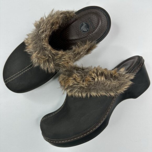 Crocs Women's Dark Brown Cobbler Lined Suede Faux‎ Fur Clog Heels US 7 - Picture 1 of 15